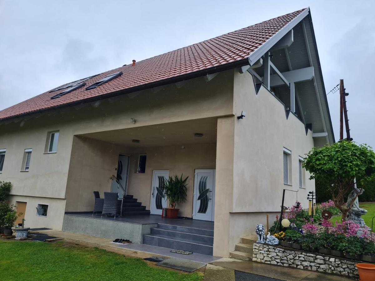 Apartament Dahoam By Fam. Franz Gamlitz Zewnętrze zdjęcie